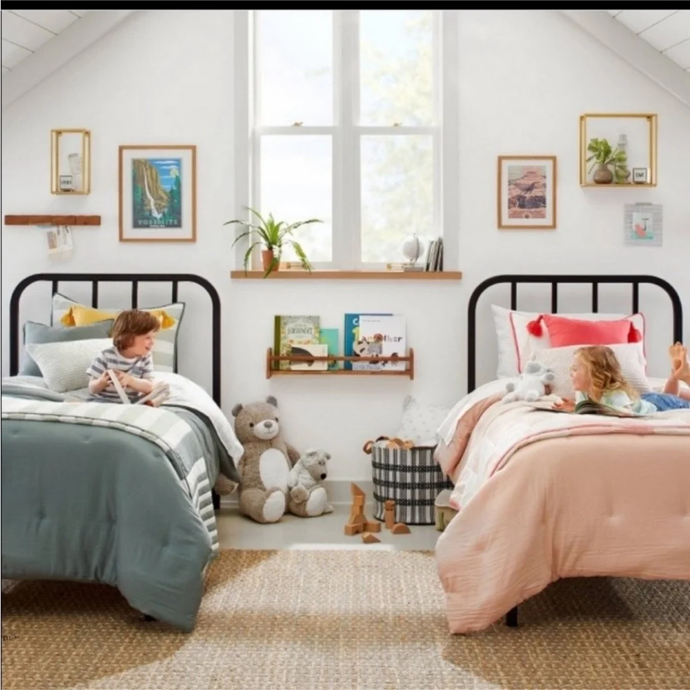 HEARTH & HAND NWT comforter set -spa peach -twin